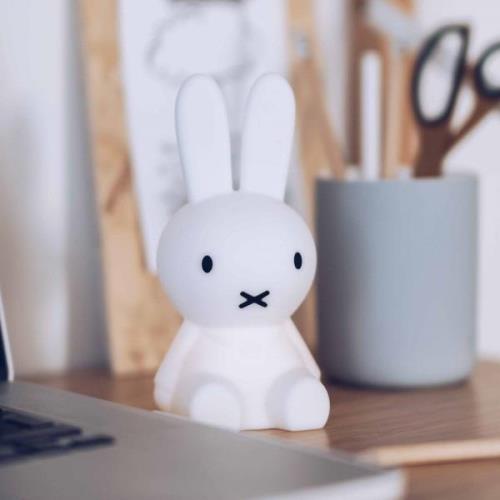 Mr Maria Miffy -yövalo Bundle of Light, 15 cm