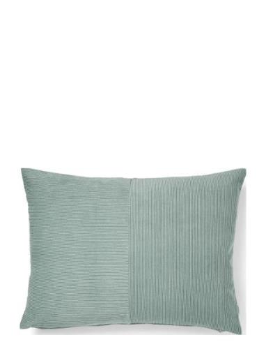 Wille 45X60 Cm Home Textiles Cushions & Blankets Cushions Green Compli...