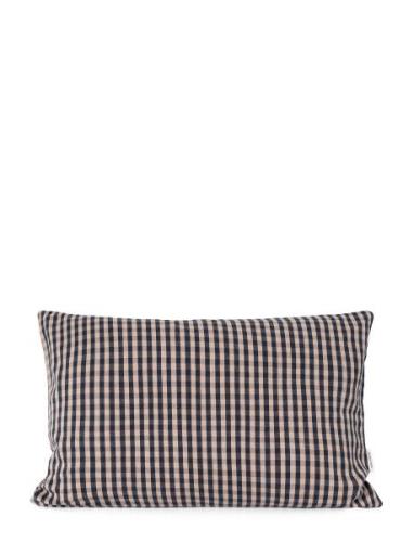 Maddie Cushion Home Textiles Cushions & Blankets Cushions Pink STUDIO ...