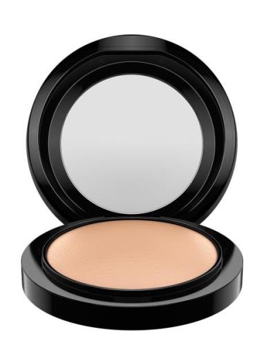 Mineralize Skinfinish/ Natural Puuteri Meikki MAC