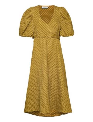 Cmcilla-Dress Polvipituinen Mekko Yellow Copenhagen Muse