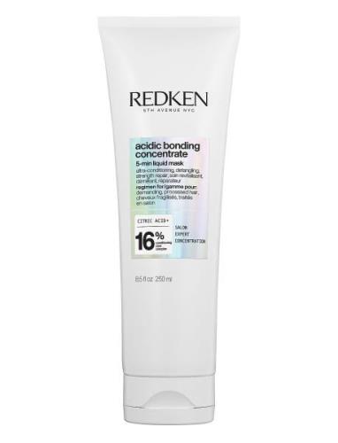 Redken Acidic Bonding Concentrate 5-Min Mask 250Ml Hiusnaamio Nude Red...