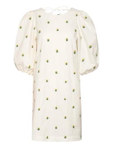 Sldina Dress Lyhyt Mekko Cream Soaked In Luxury