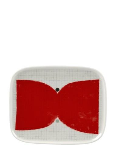 Kalendi Lautanen 15X12Cm Home Tableware Plates Small Plates Red Marime...