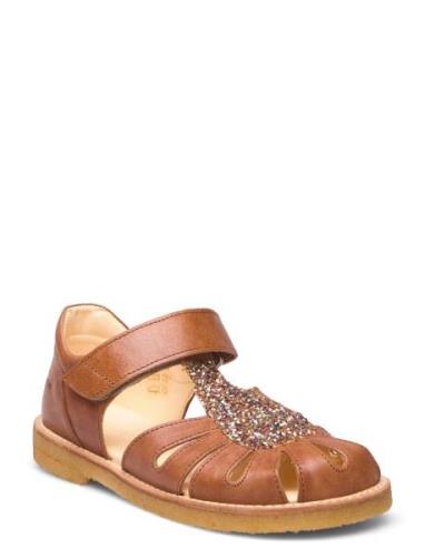 Sandals - Flat - Closed Toe - Shoes Summer Shoes Sandals Brown ANGULUS