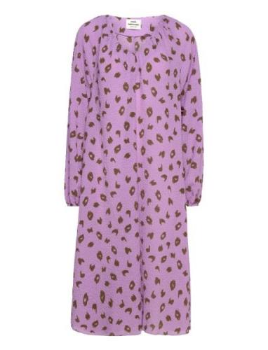 Bumpy Flower Bellini Dress Polvipituinen Mekko Purple Mads Nørgaard