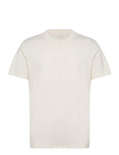 Institutional Tee Tops T-shirts Short-sleeved Cream Calvin Klein Jeans