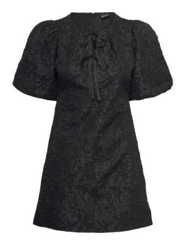 Brocade Puff Sleeve Dress Lyhyt Mekko Black Gina Tricot